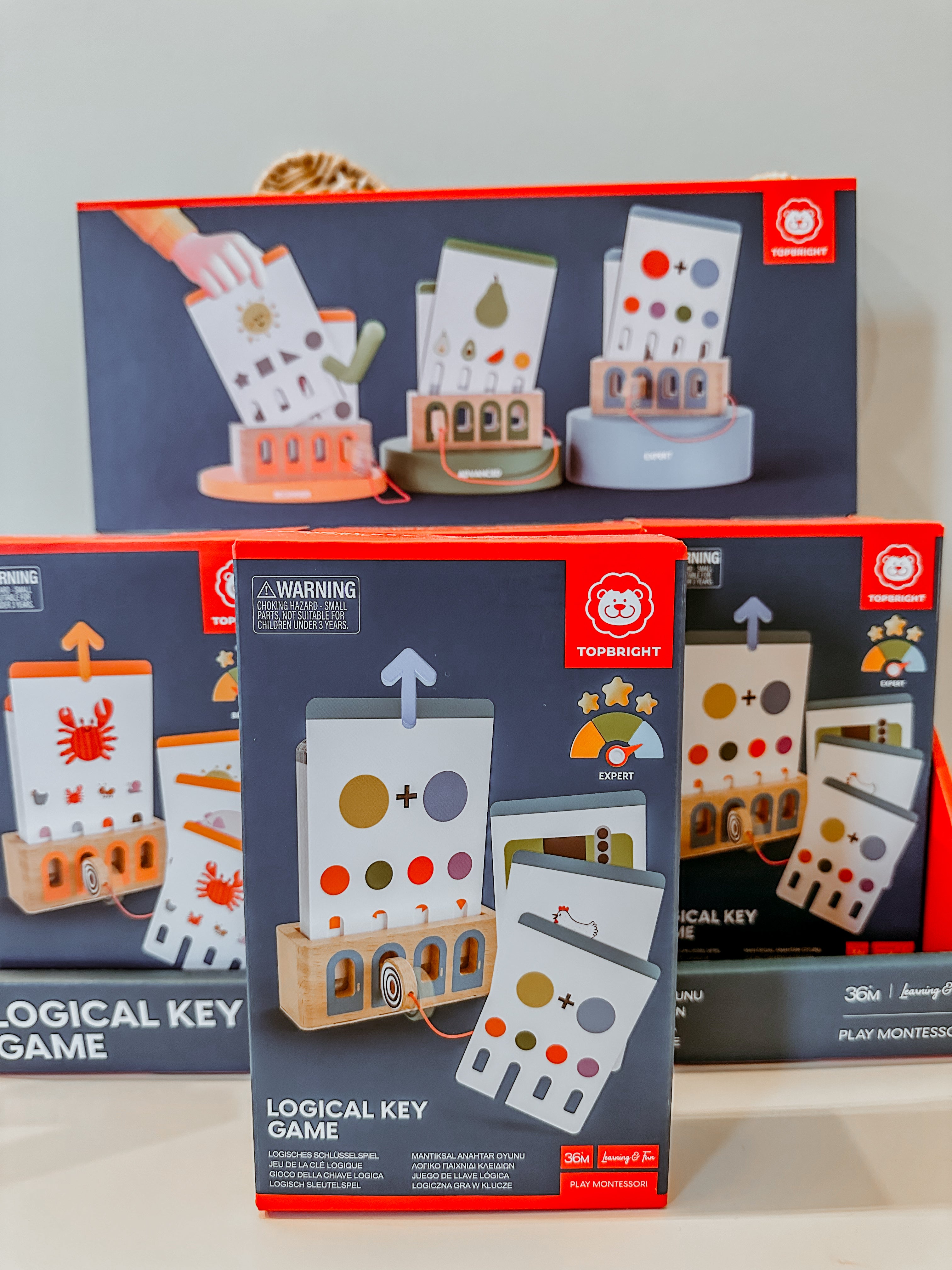 Top Bright: Logical key game π