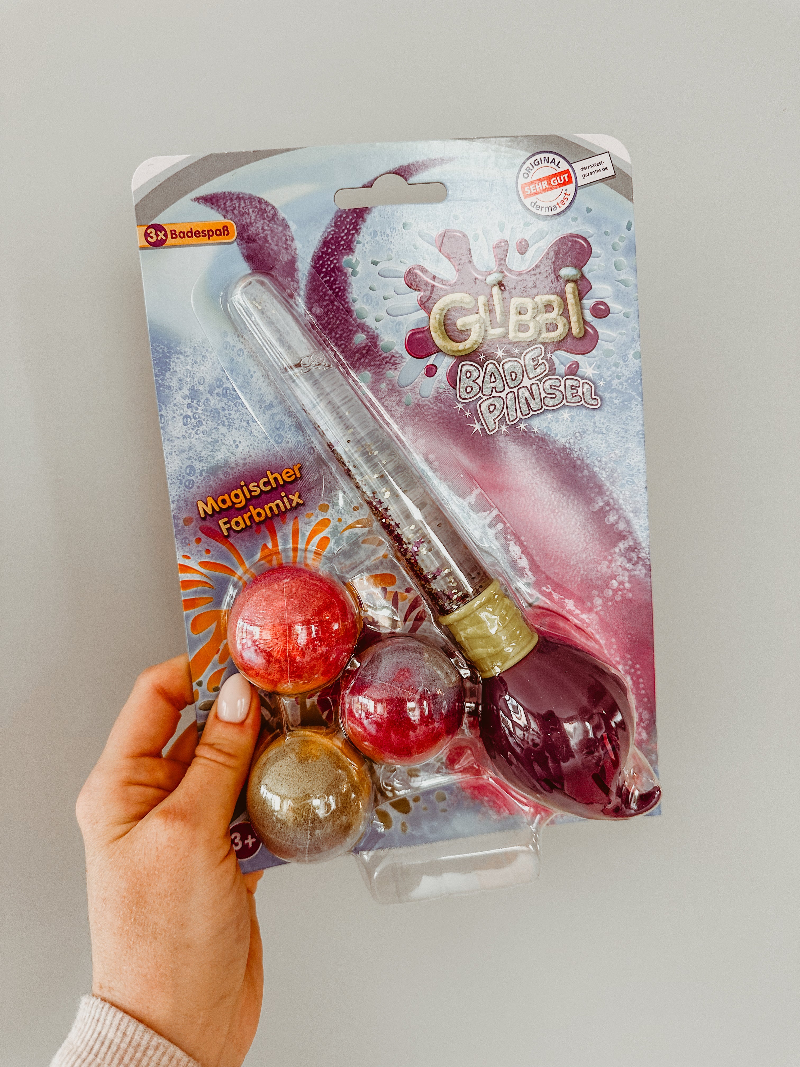 🫧🛁 Glibbi: bruisbal kwast 🛁🫧