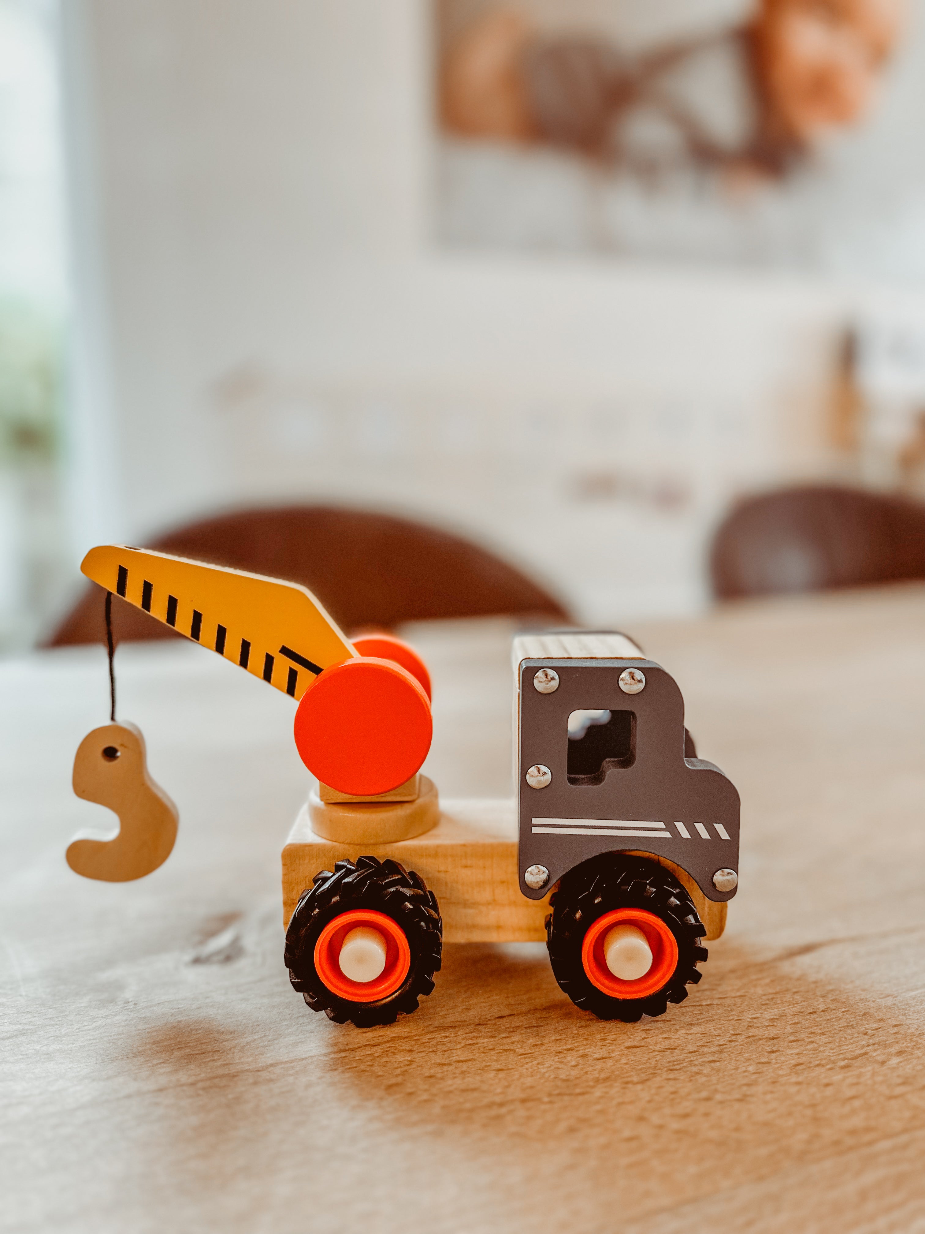 Takelauto met rubberen wielen