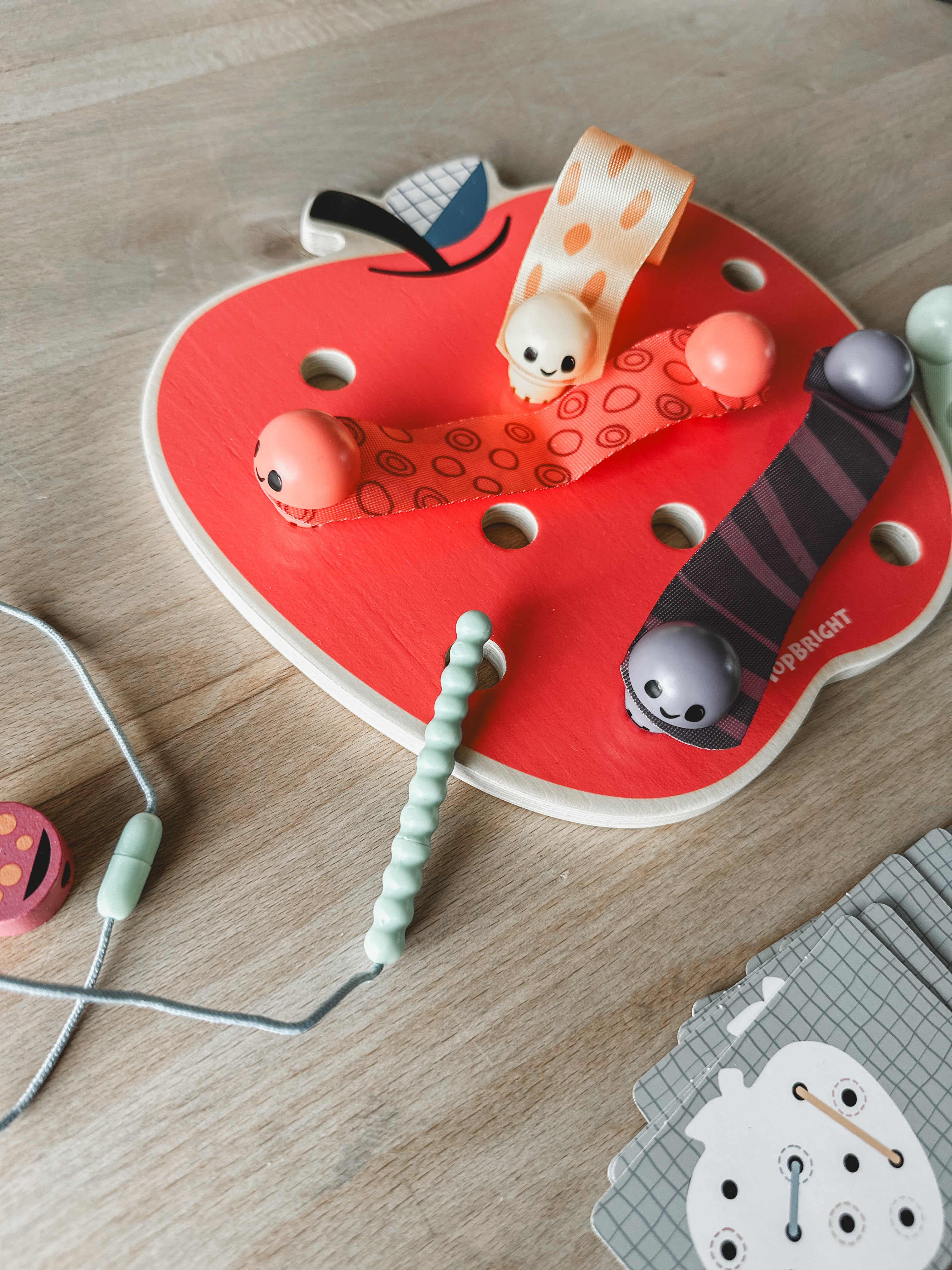 🍎 Appel-worm 🐛 -montessorispel 🍎