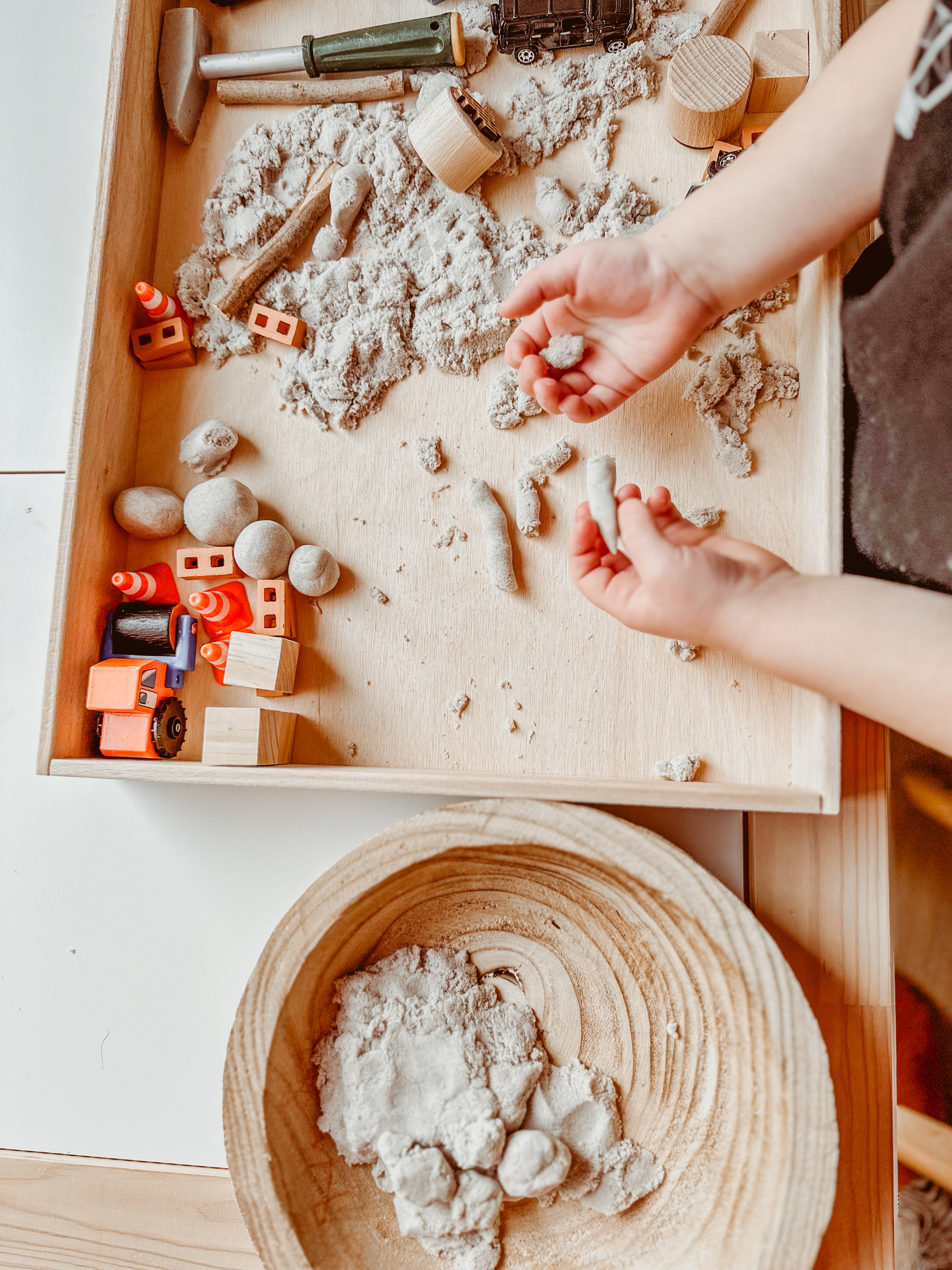 🚧🦺🧱 mini bouwwerf sensory box 🧱🦺🚧