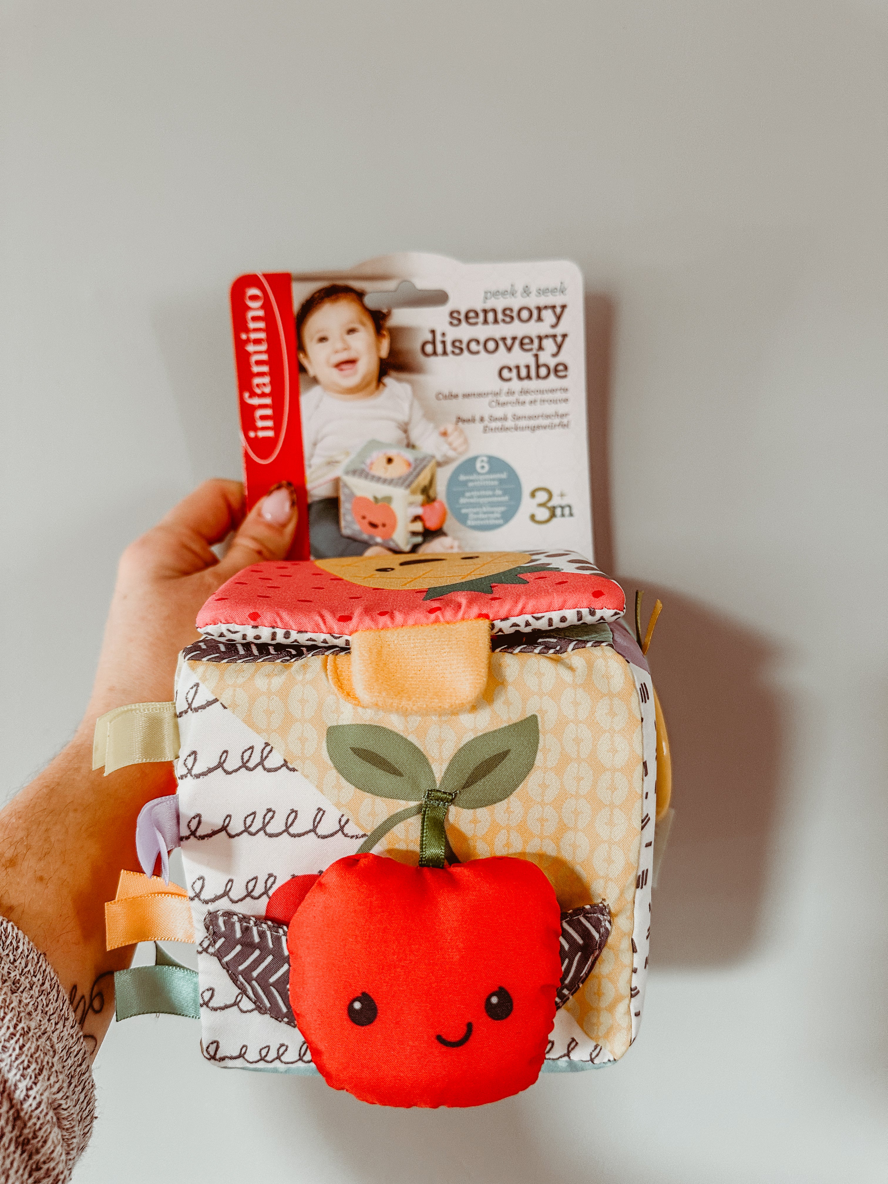 Peek & Seek: activiteitenkubus