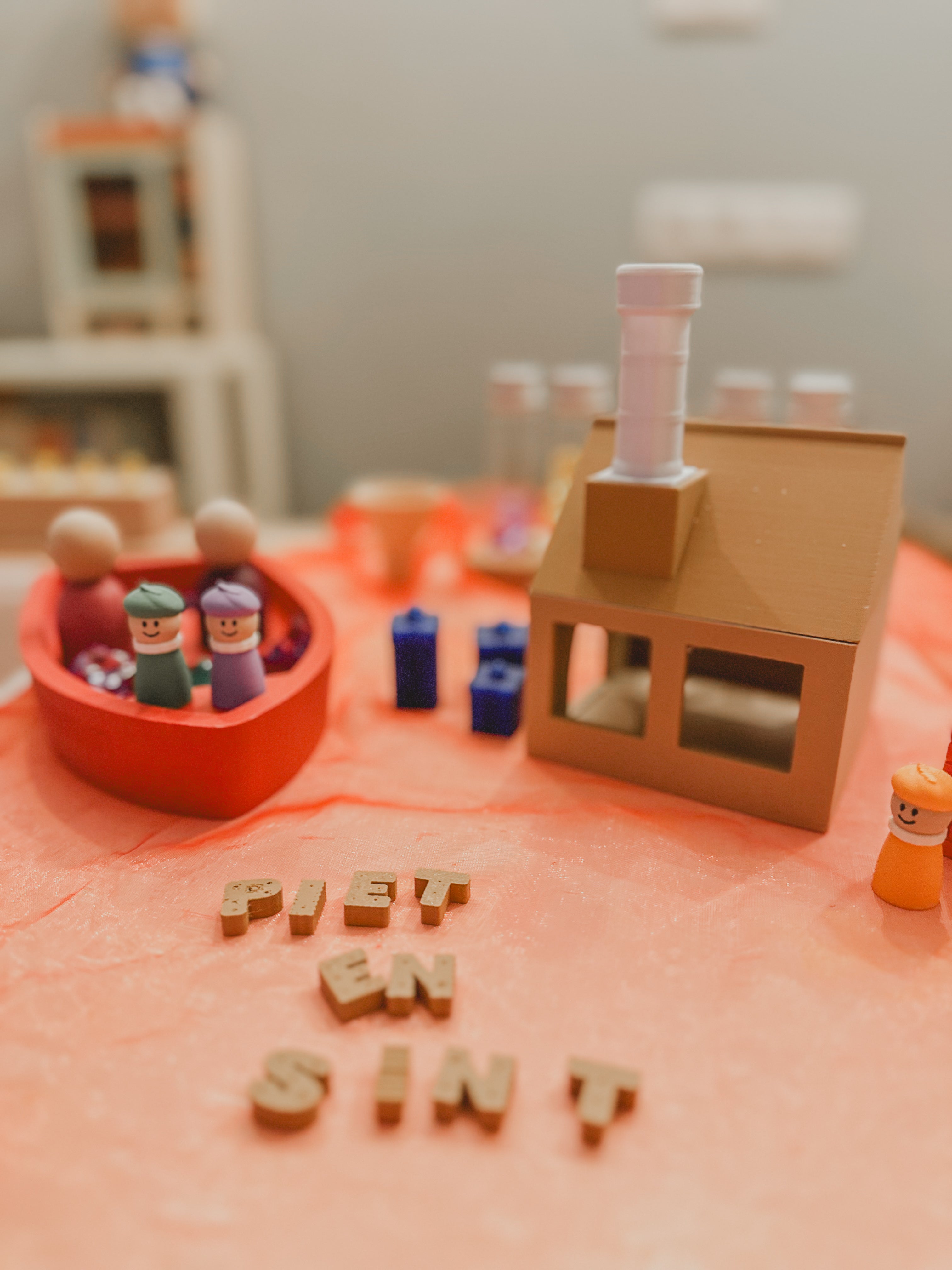 Pakjeshuis + loose parts: thema Sinterklaas ❤️