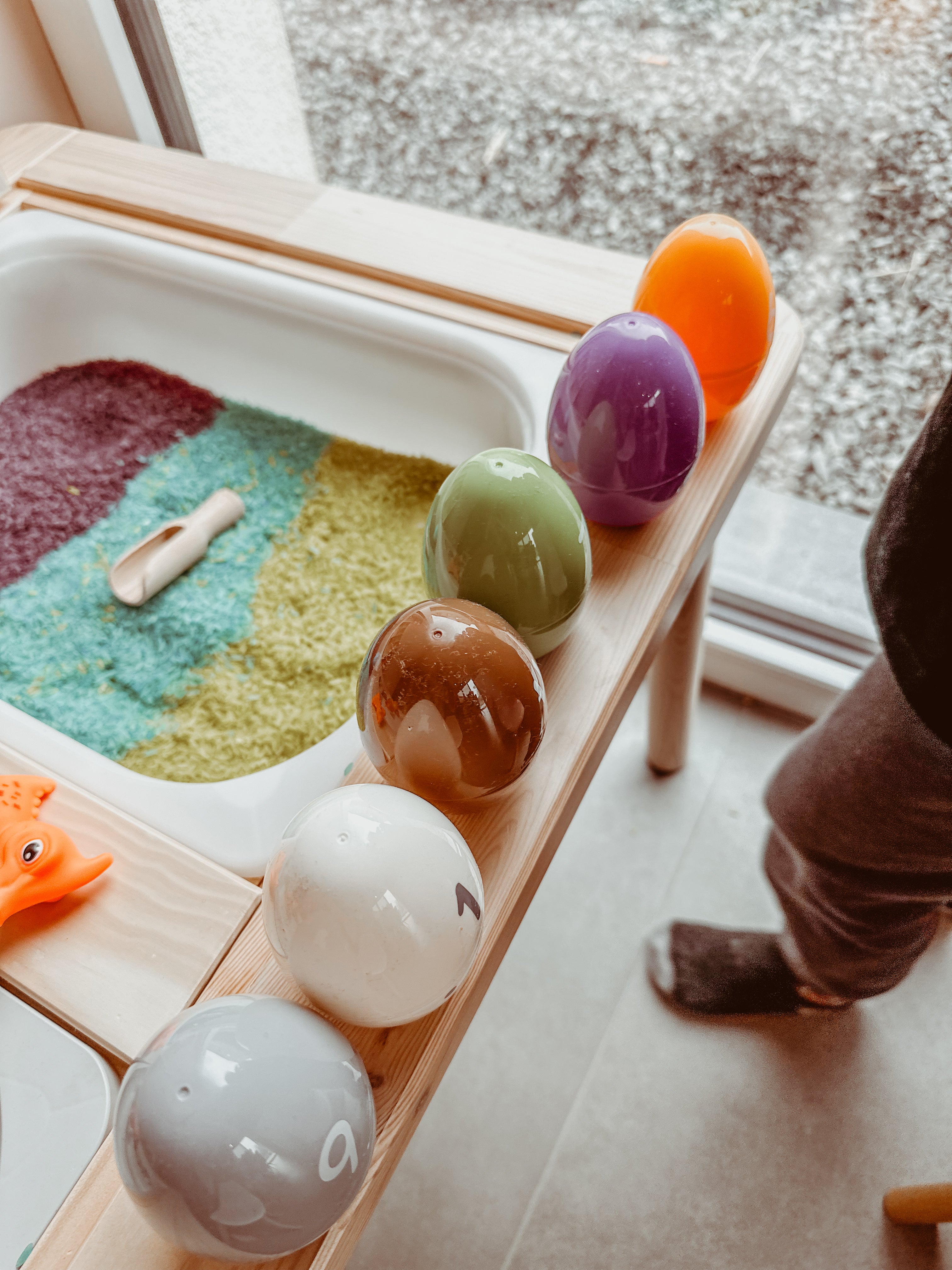 🦖 Mini dino sensory box 🦖