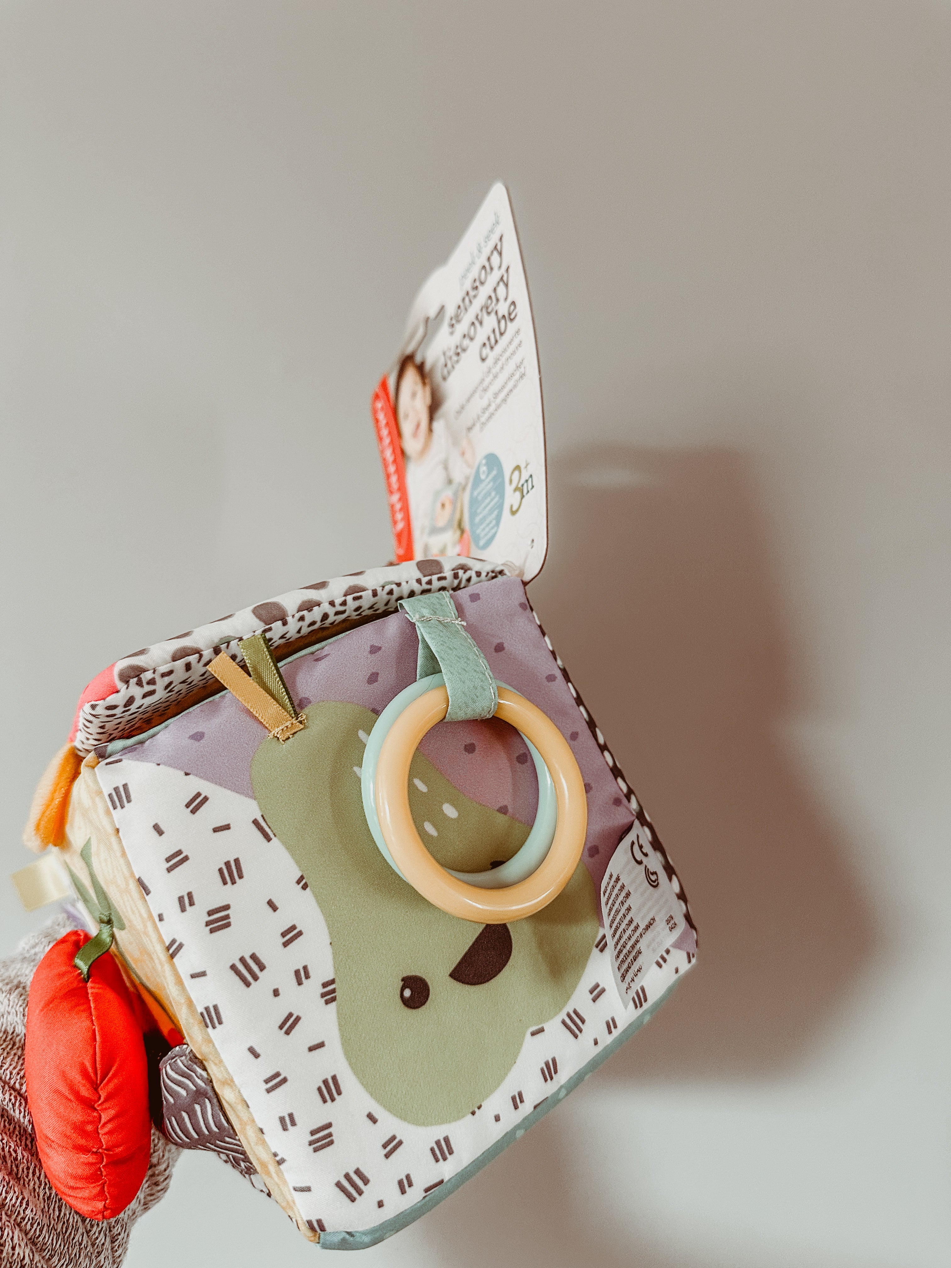 Peek & Seek: activiteitenkubus