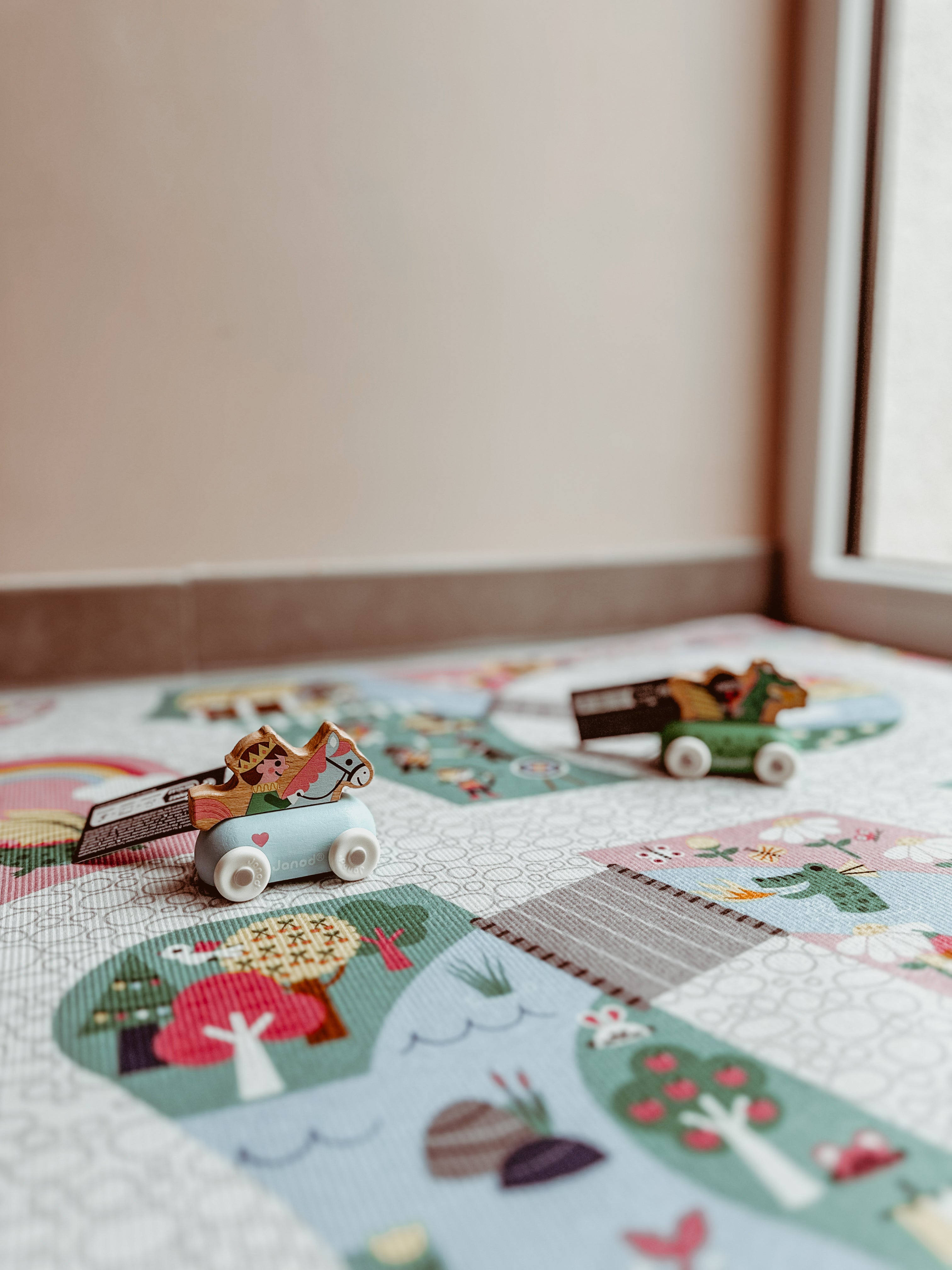 Janod • cross roads • speelmat 🚗