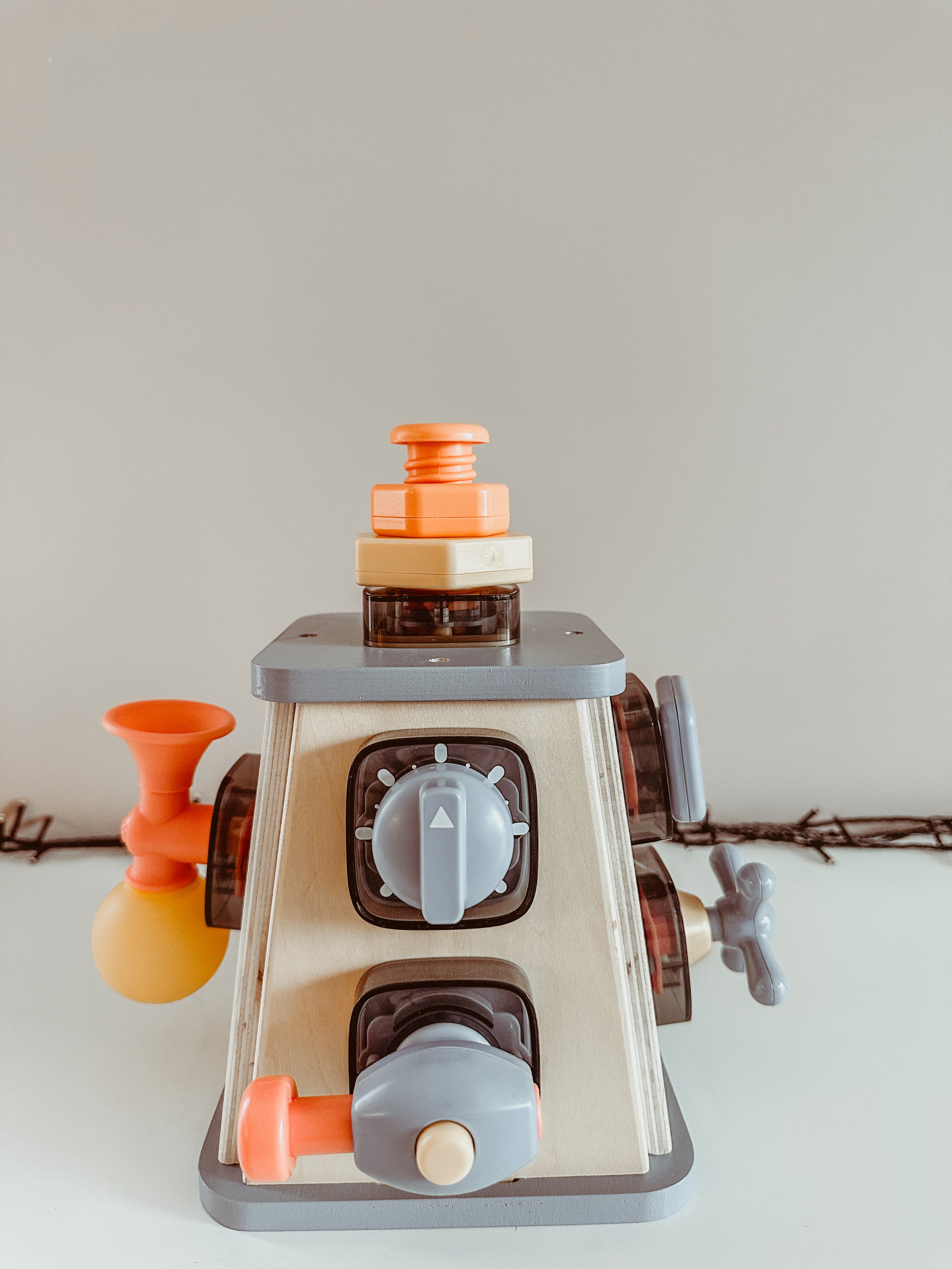 Top Bright: busy tower 📣