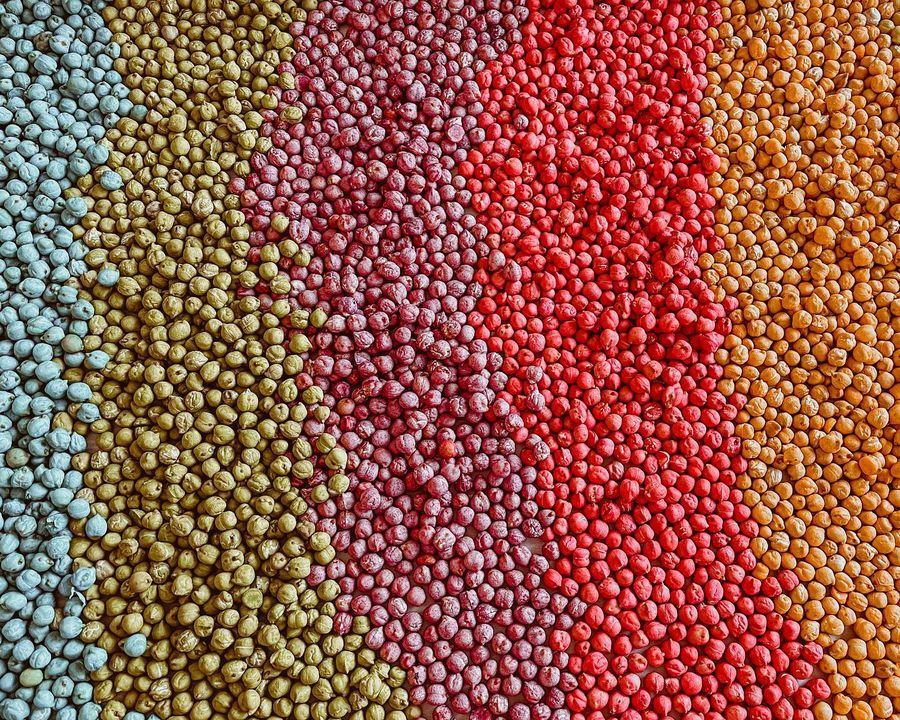 Sensorische box in regenboogkleuren